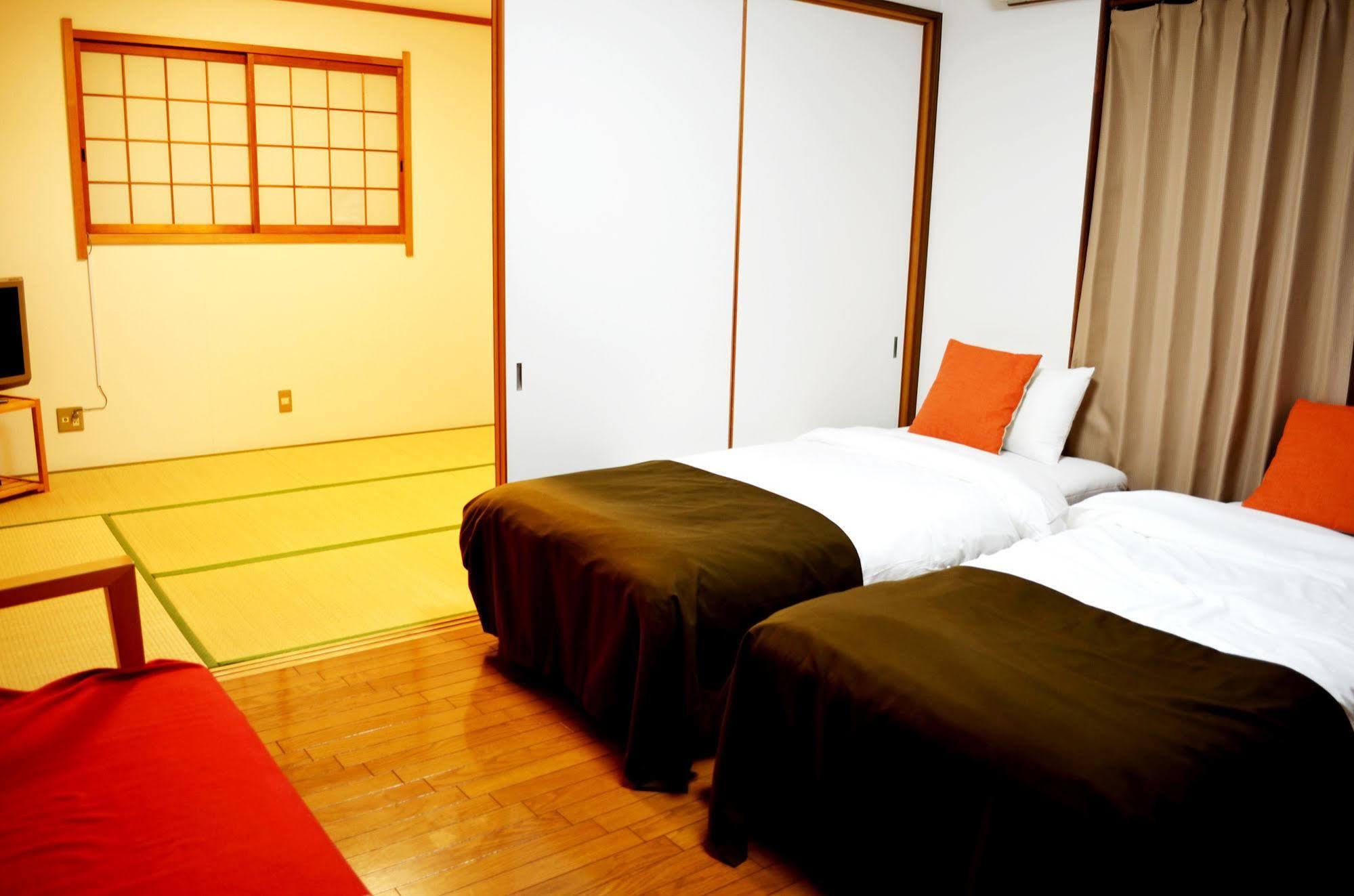 Terrace + House Bentencho Ōsaka Extérieur photo