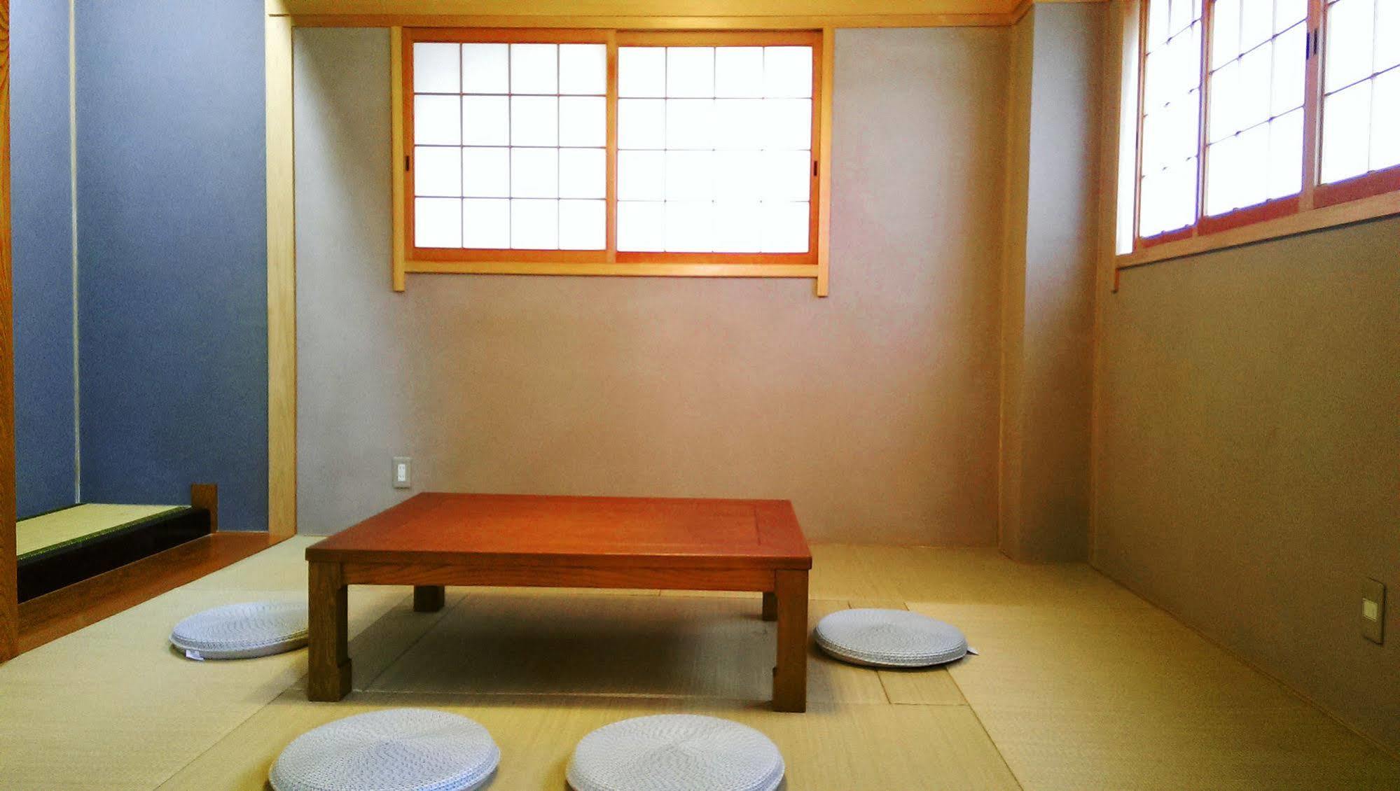Terrace + House Bentencho Ōsaka Extérieur photo
